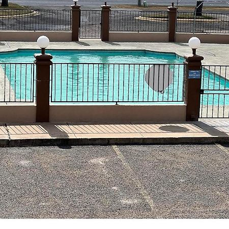 Executive Inn Mercedes Weslaco 外观 照片